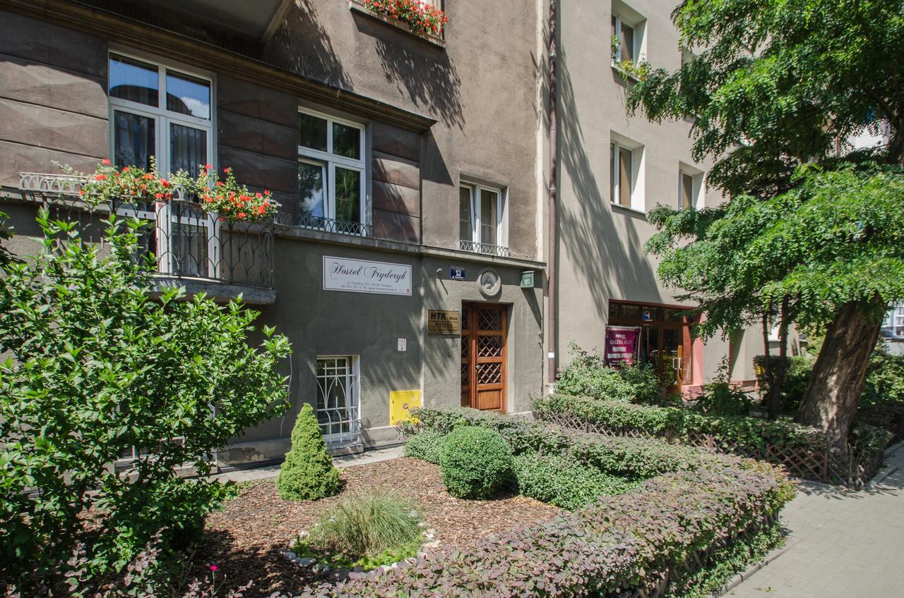 Aparthostel Fryderyk Krasków Eksteriør bilde